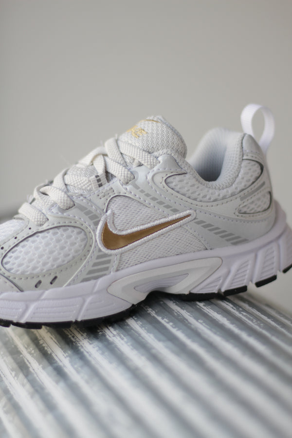 NIKE V5 RNR (PS) "WHITE/METALLIC GOLD-METALLIC SILVER"