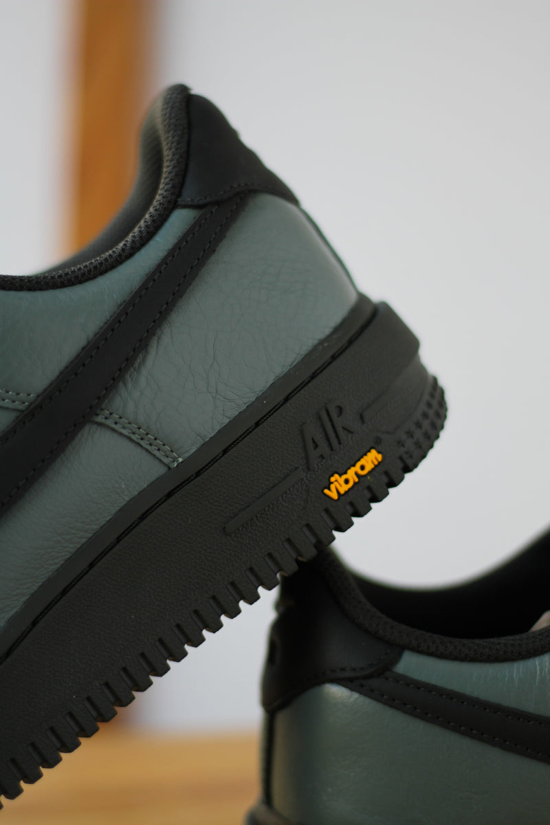 NIKE AIR FORCE 1 GTX VIBRAM "CLAY GREEN/SEQUOIA-SPEED YELLOW"