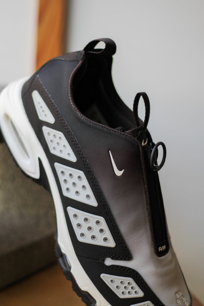 W NIKE AIR MAX SNDR "VELVET BROWN/SAIL-LIGHT BONE-CAVE STONE"