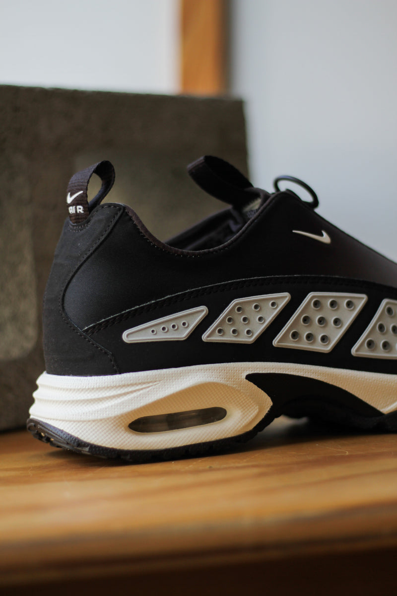 W NIKE AIR MAX SNDR "VELVET BROWN/SAIL-LIGHT BONE-CAVE STONE"