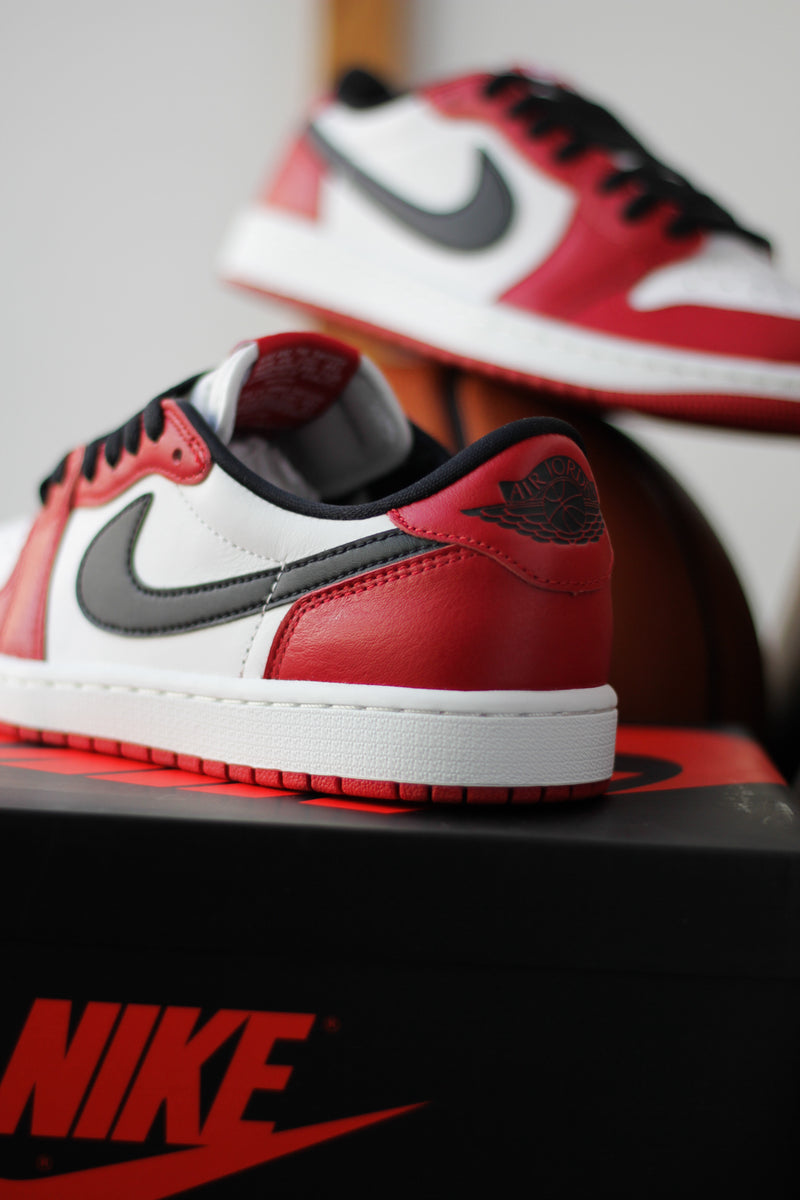 AIR JORDAN 1 RETRO LOW "VARSITY RED/BLACK-SUMMIT WHITE"