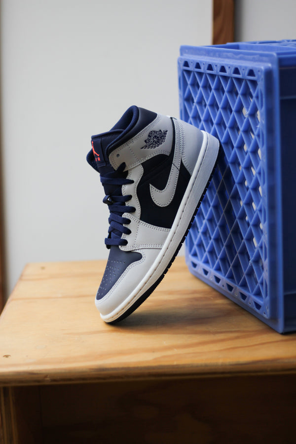 AIR JORDAN 1 MID "BLUE VOID/PURE PLATINUM-SUMMIT WHITE"