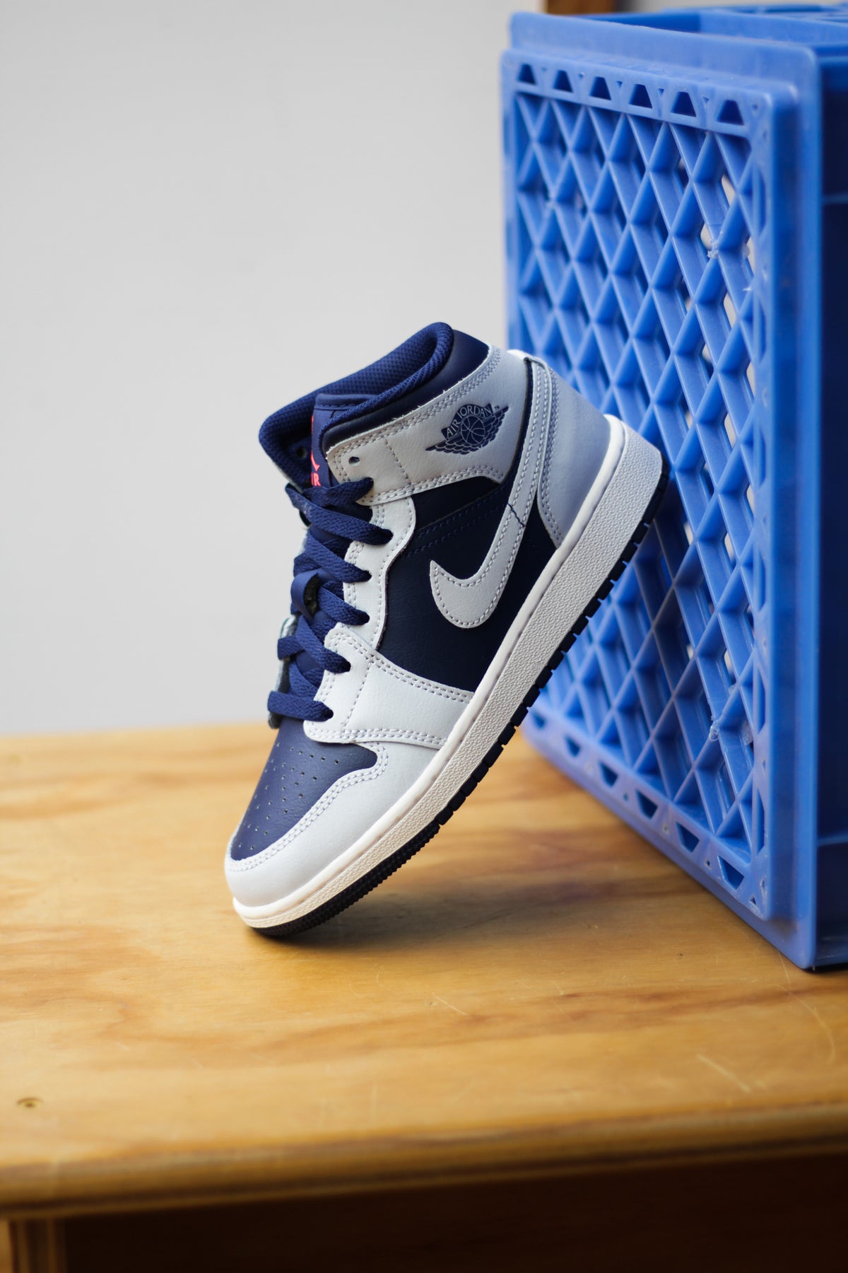 nike aj1 mid blue