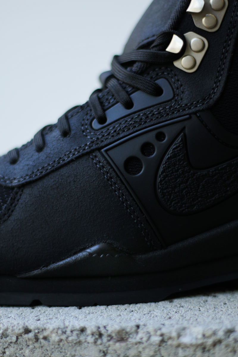 NIKE AIR BALTORO SP "BLACK/BLACK-METALLIC GOLD-WHITE"