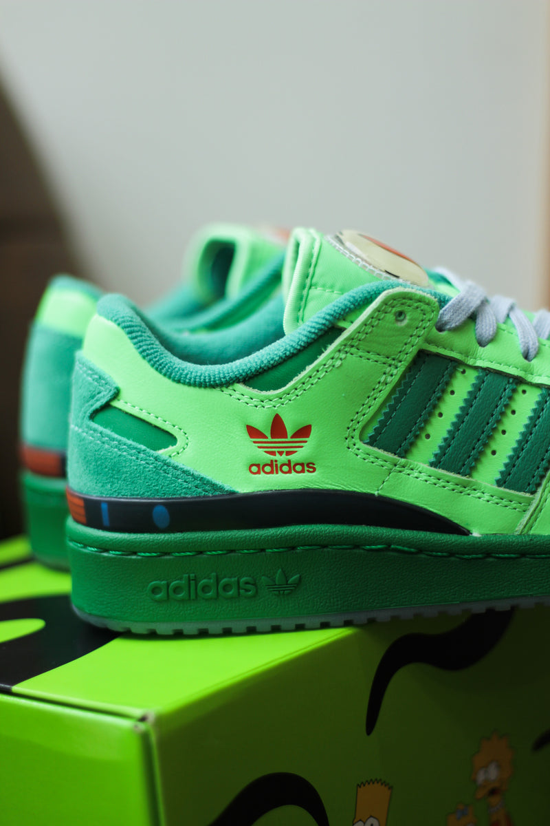 ADIDAS THE SIMPSONS FORUM LOW CL "LIME BURST/GREEN/SEMI COURT GREEN"