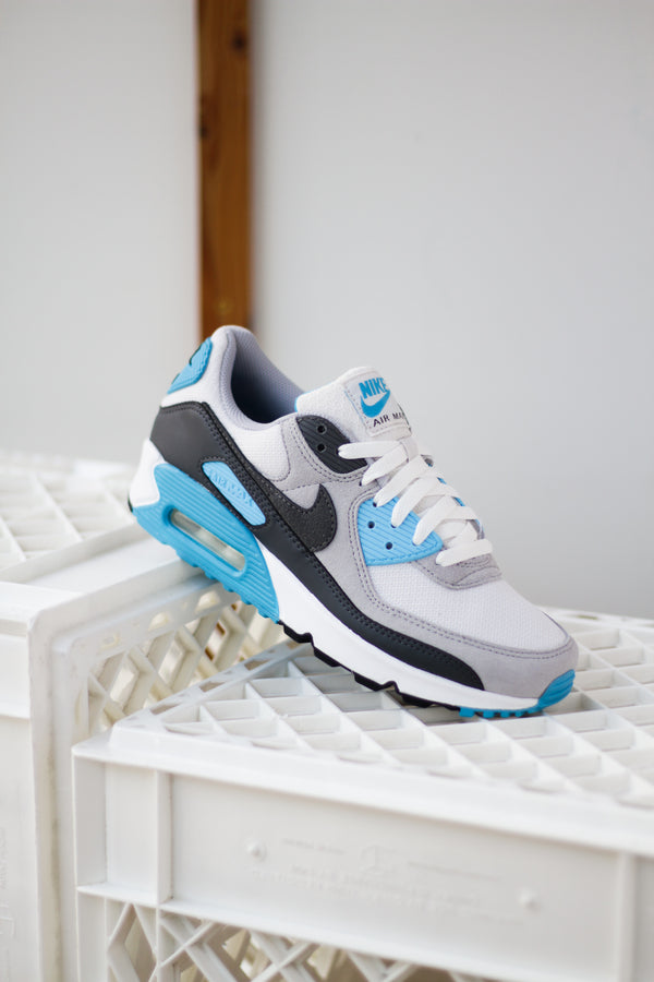 NIKE AIR MAX 90 "PLATINUM TINT/IRON GREY-BLUE LIGHTNING"