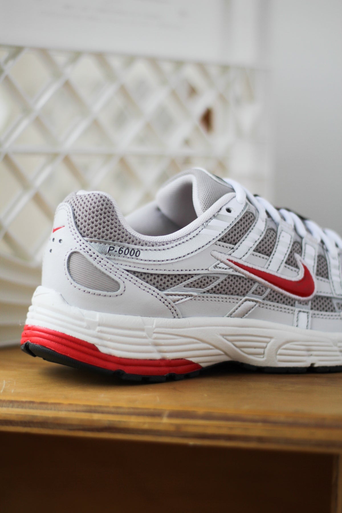 nike p6000 grey red