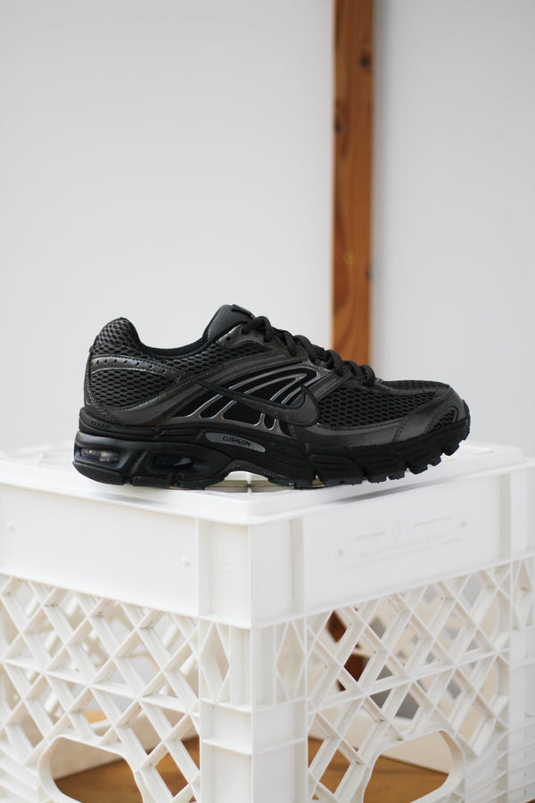 NIKE AIR MAX MOTO 2K "BLACK/DK SMOKE GREY-MTLC DARK GREY"
