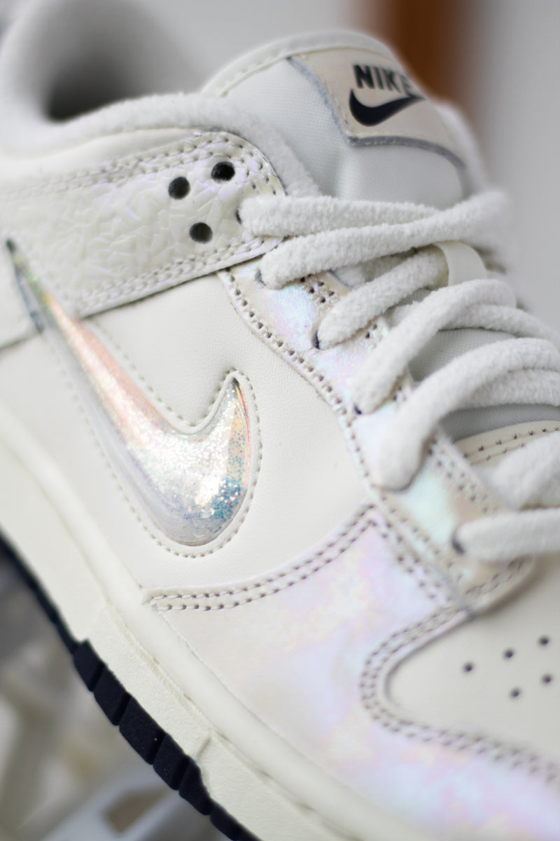 W NIKE DUNK LOW "SOFT PEARL/MULTI-COLOR-MIDNIGHT NAVY"