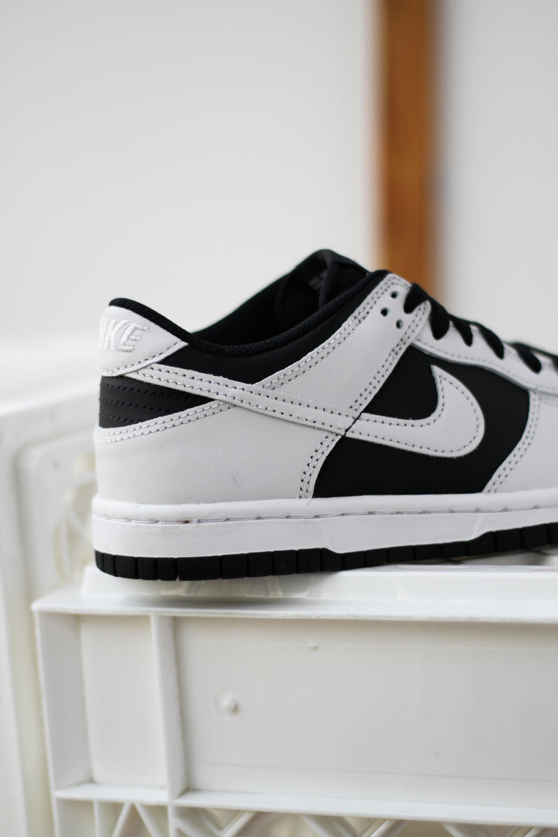 NIKE DUNK LOW (GS) "BLACK/PLATINUM TINT-PLATINUM TINT-WHITE"