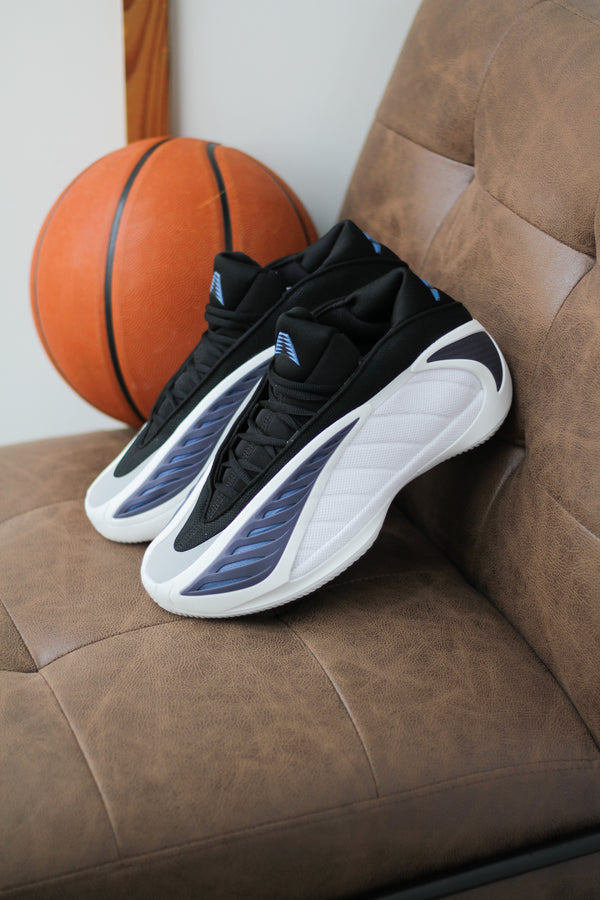 ADIDAS AE 2 "FOOTWEAR WHITE/CORE BLACK"