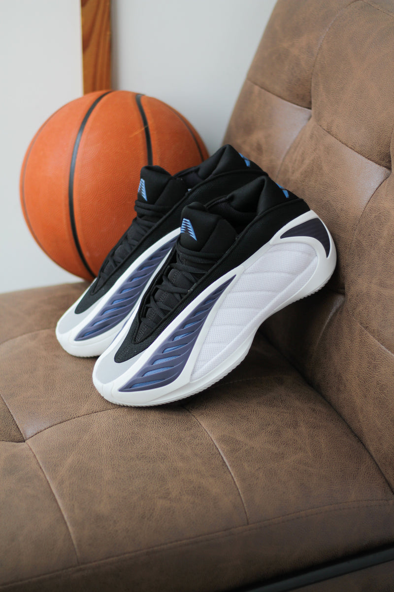 ADIDAS AE 2 "FOOTWEAR WHITE/CORE BLACK"