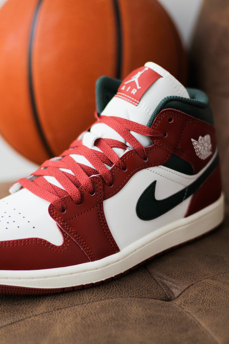 AIR JORDAN 1 MID "SAIL/MIDNIGHT GREEN-PURE PLATINUM"