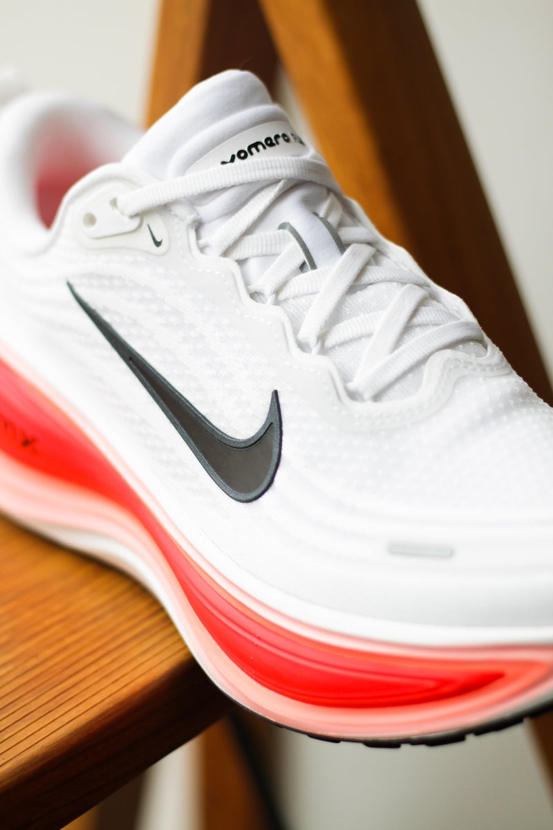 NIKE VOMERO PLUS 