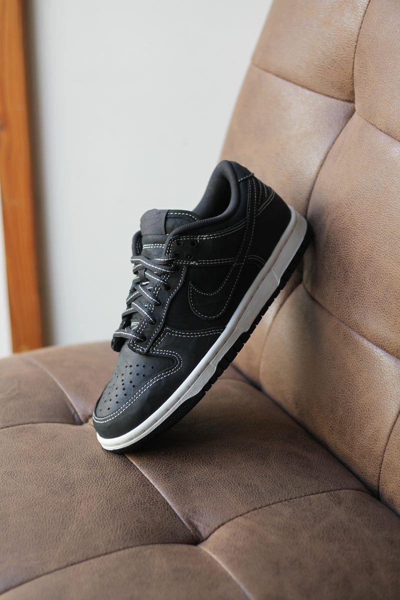 NIKE DUNK LOW "OFF NOIR/OFF NOIR-SUMMIT WHITE"