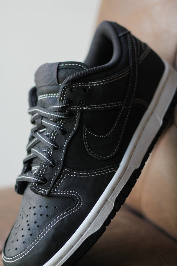 NIKE DUNK LOW "OFF NOIR/OFF NOIR-SUMMIT WHITE"