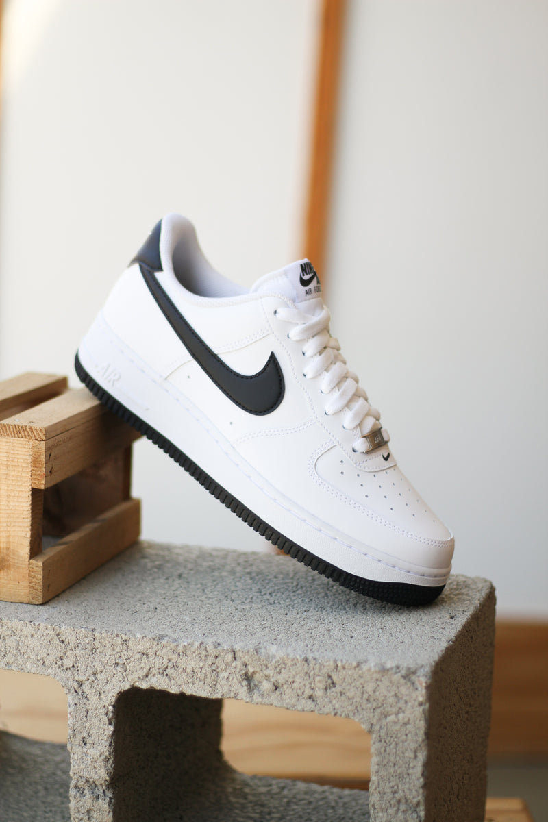 AIR FORCE 1 '07 "WHITE/BLACK"