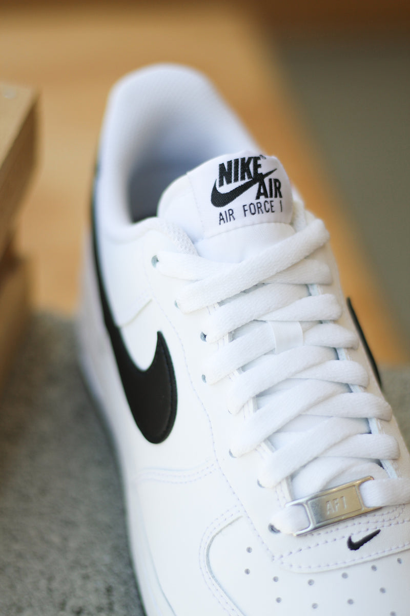 AIR FORCE 1 '07 "WHITE/BLACK"