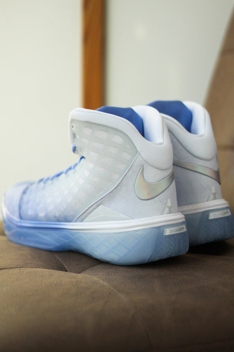 NIKE KOBE III PROTRO 