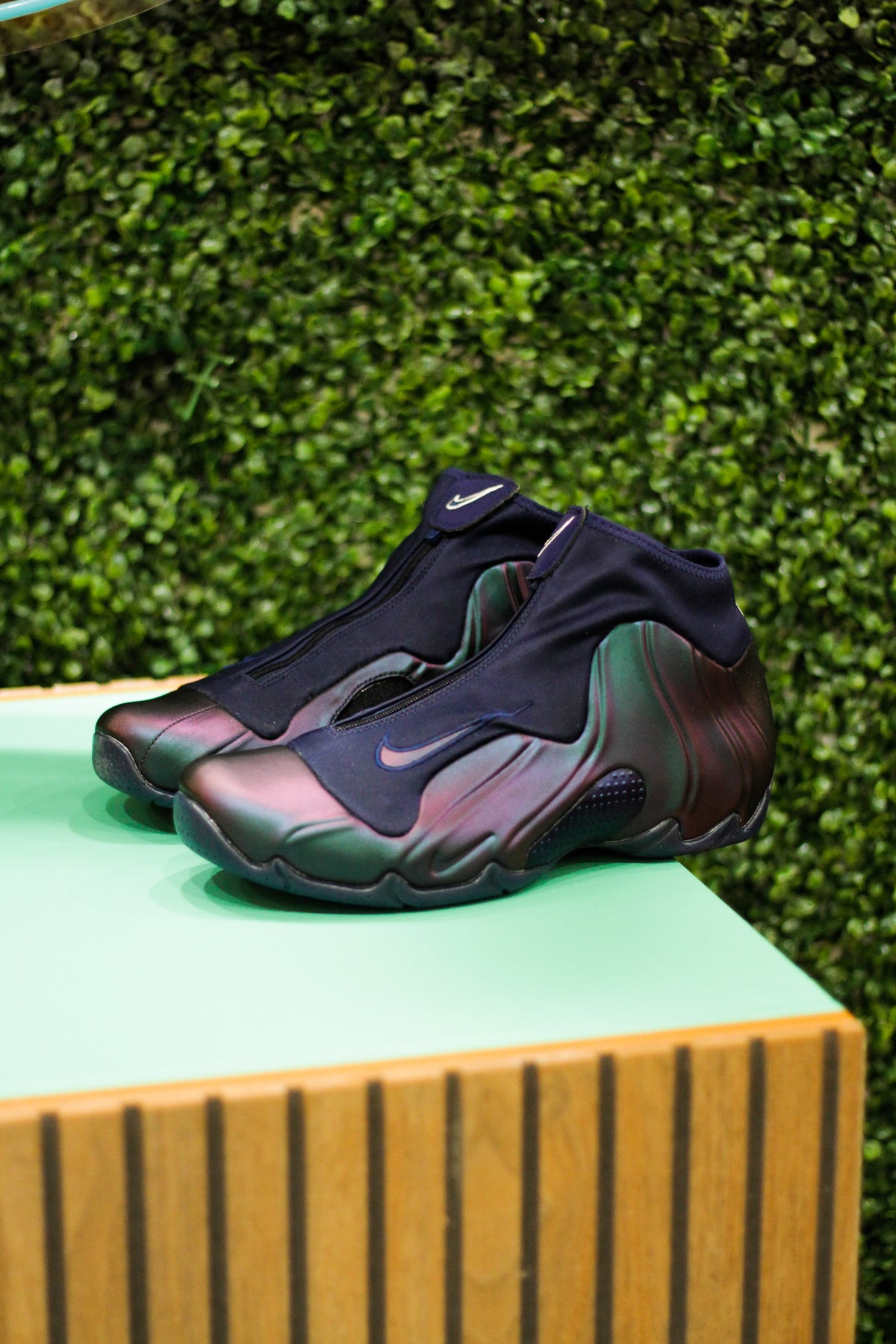 Nike Flightposite KG Midnight Navy Shoes Mens Size 13 830196-441 Sneakers Nike Flightposite Midnight Navy HF4481-900 | SneakerNews.com main image 3