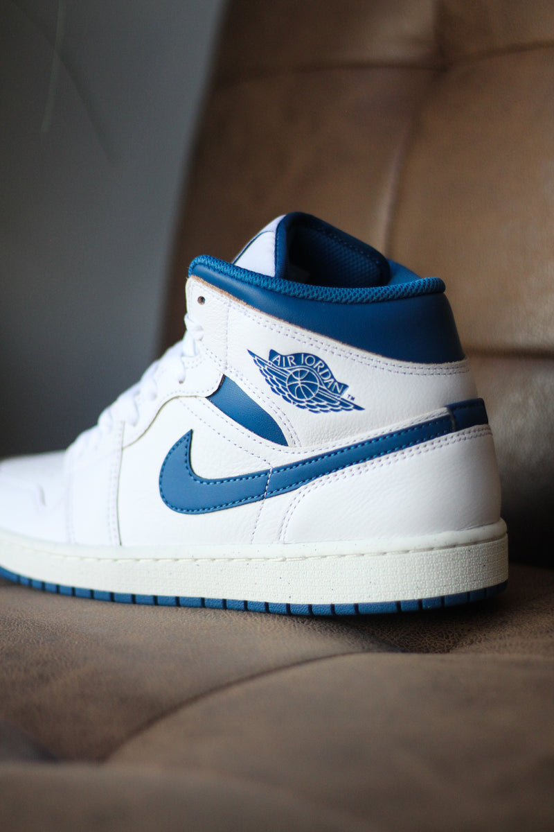 AIR JORDAN 1 MID SE "INDUSTRIAL BLUE"