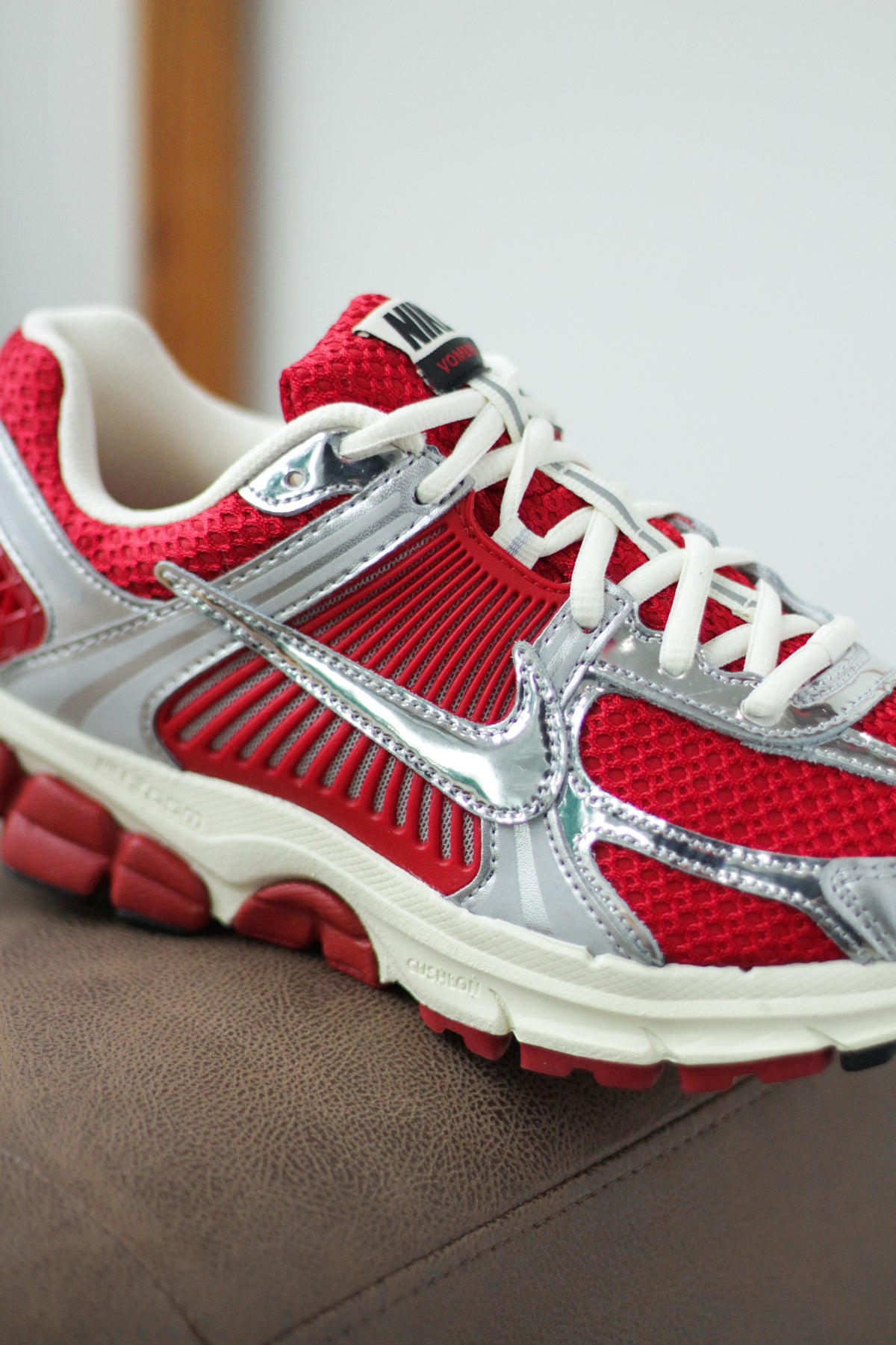 NIKE ZOOM VOMERO 5 