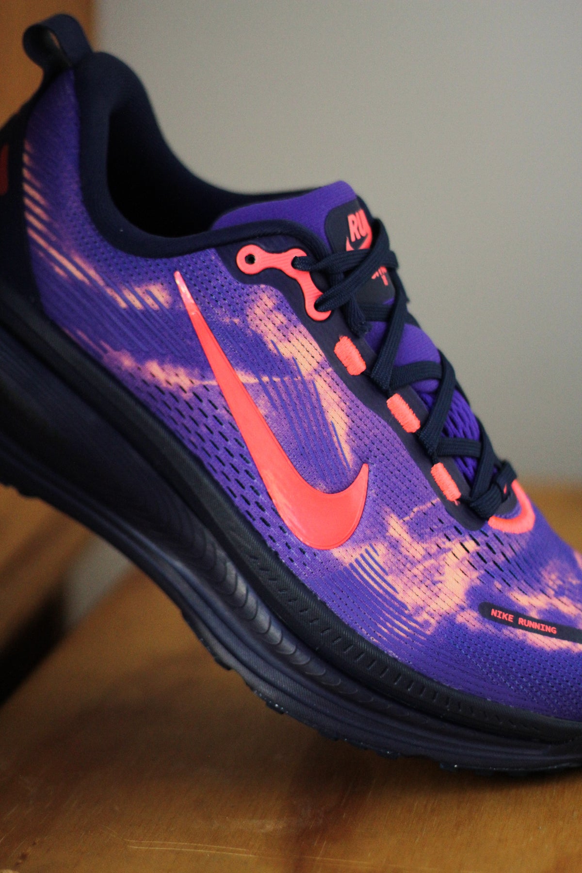 NIKE VOMERO 18 