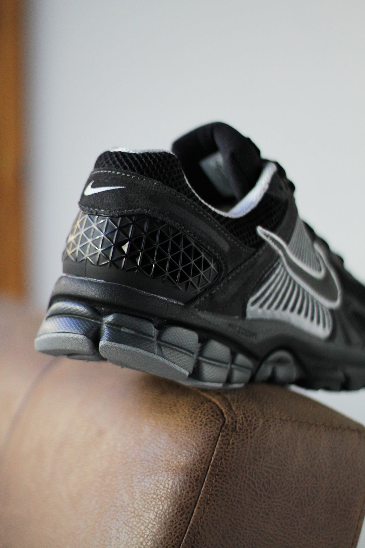 NIKE ZOOM VOMERO 5 
