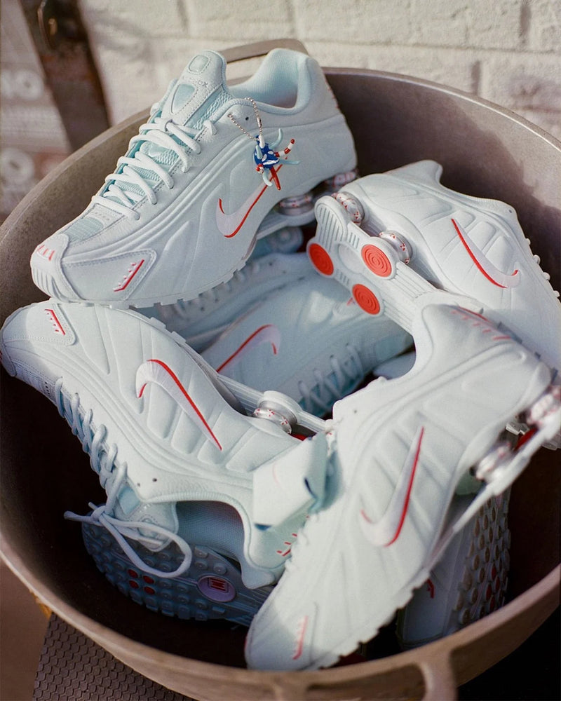 NIKE SHOX R4 PR PUERTO RICO “GLACIER BLUE/WHITE-UNIVERSITY RED ...