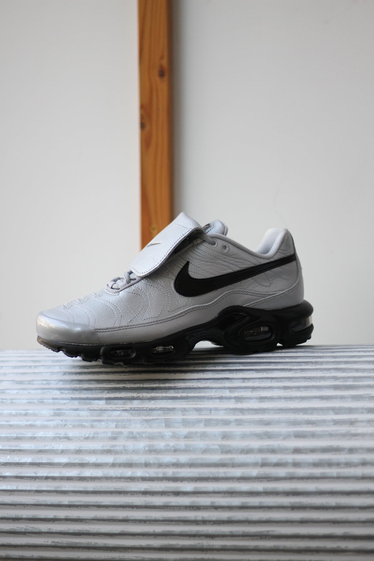 AIR MAX PLUS WOLF GREY Sneaker Room
