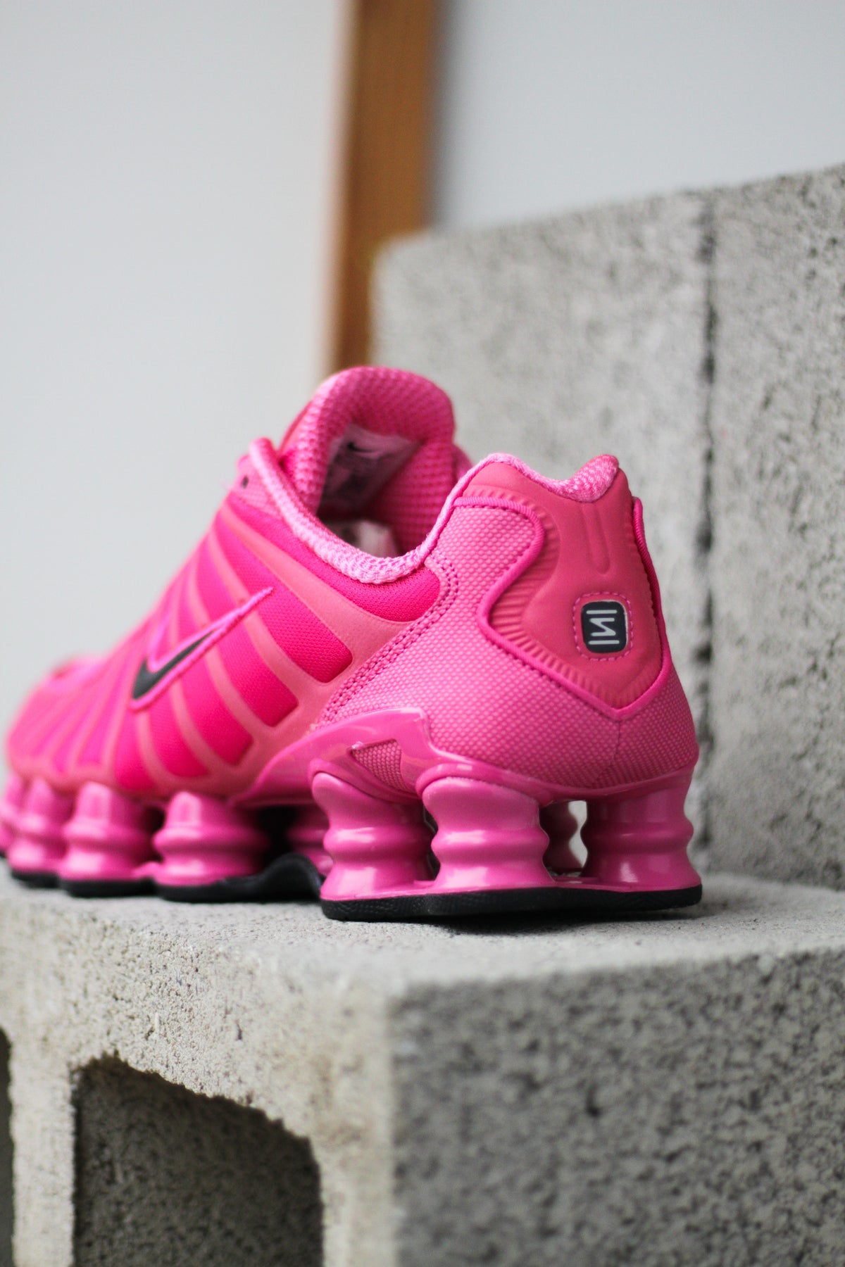 NIKE SHOX TL 