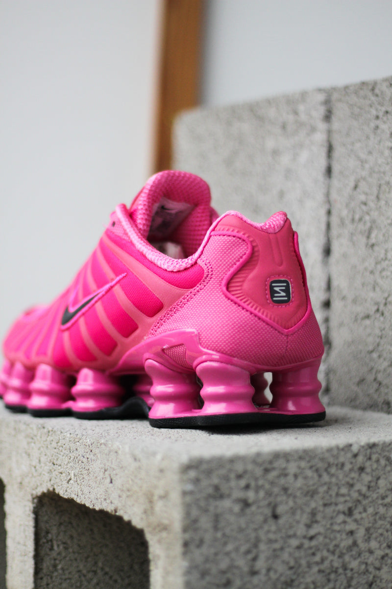 靴 Nike Shox TL DESERT PINK NIKE SHOX TL 