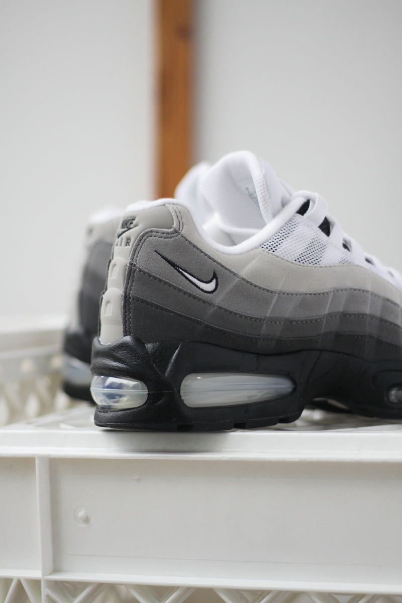 NIKE AIR MAX 95 OG 