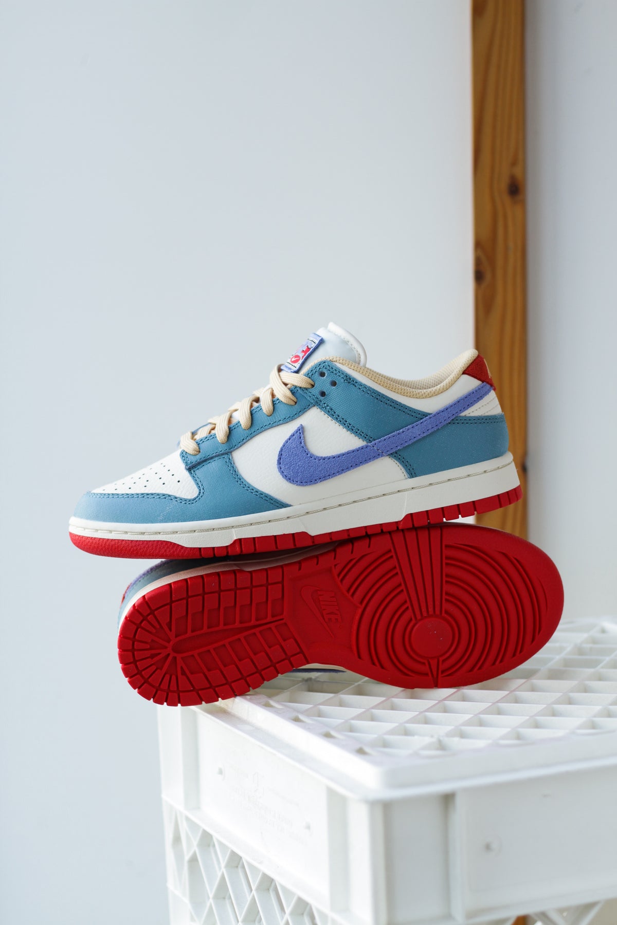 DUNK LOW PRM PALE IVORY ROYAL PULSE