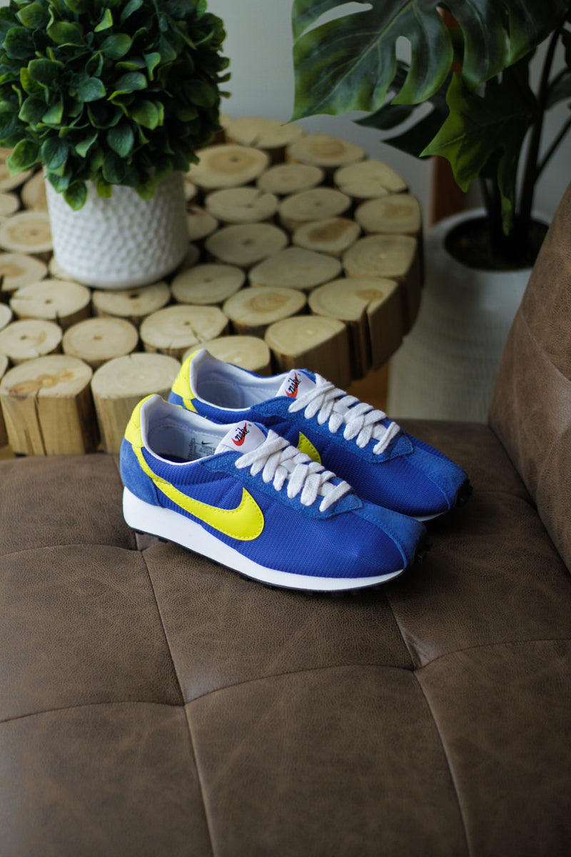 1977 nike shoes hotsell
