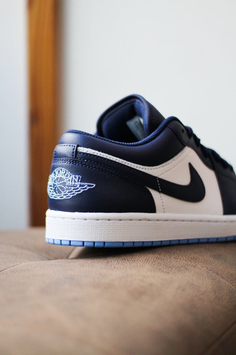 AIR JORDAN 1 LOW 