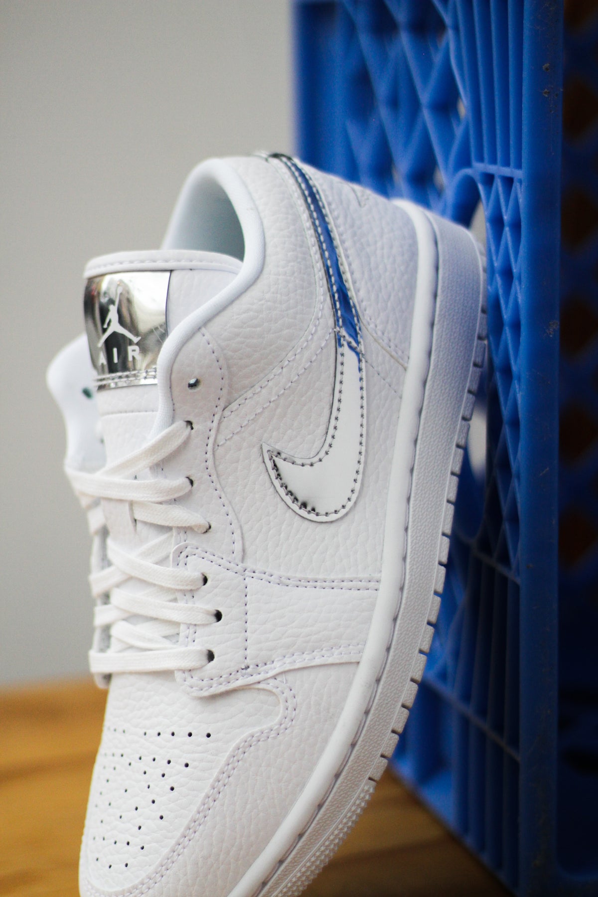 W AIR JORDAN 1 LOW SE 