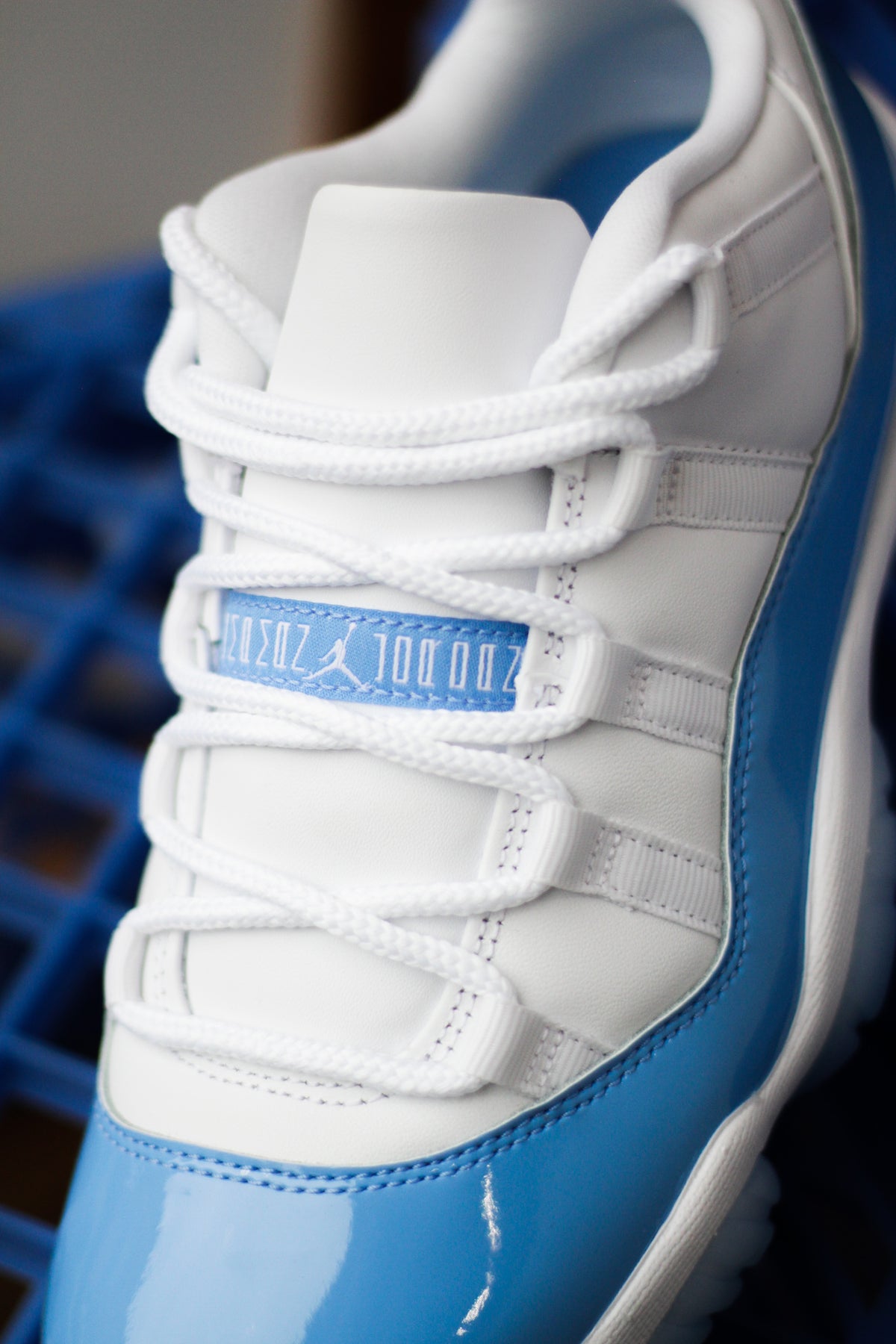 AIR JORDAN 11 RETRO LOW 