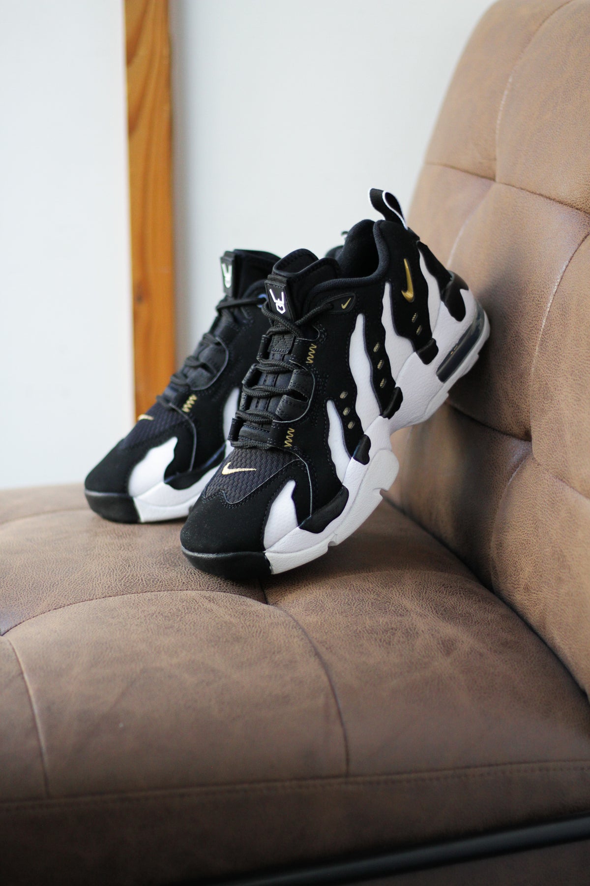 NIKE AIR DT MAX '96 LOW 
