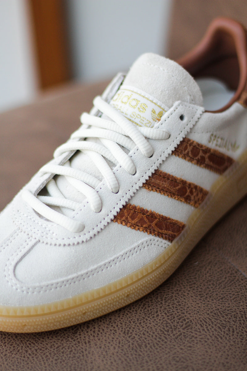 靴  HANDBALL SPEZIAL W W ADIDAS HANDBALL SPEZIAL 