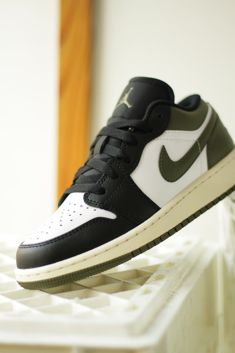Olive black jordan 1 hot sale