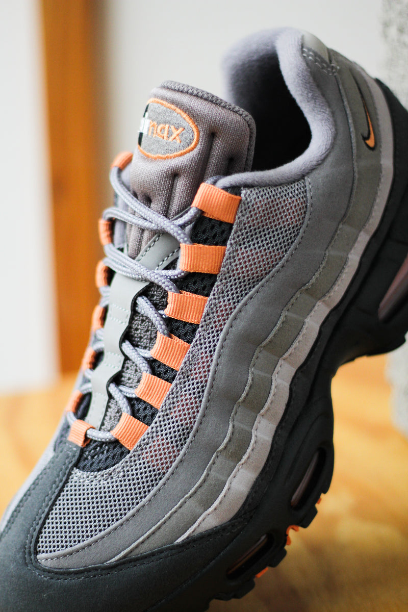 靴 Air Max 95 Big Bubble OG Hot Curry NIKE AIR MAX 95 BIG BUBBLE OG 