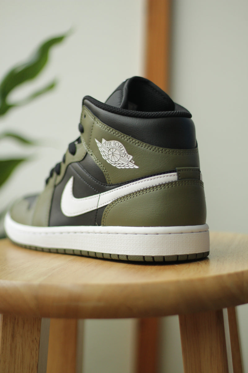 AIR JORDAN 1 MID MEDIUM OLIVE