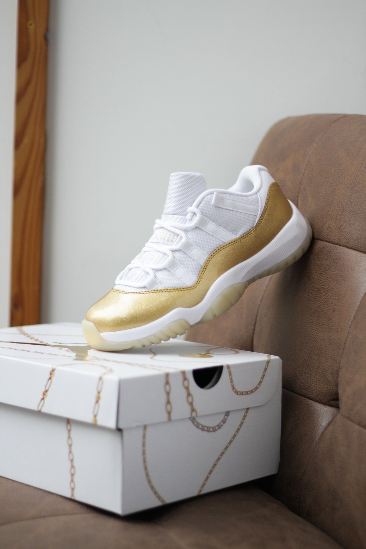 W AIR JORDAN 11 RETRO LOW 