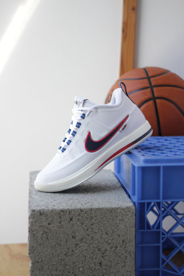 NIKE BOOK 2 