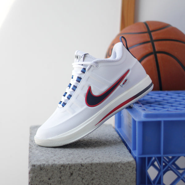 NIKE BOOK 2 