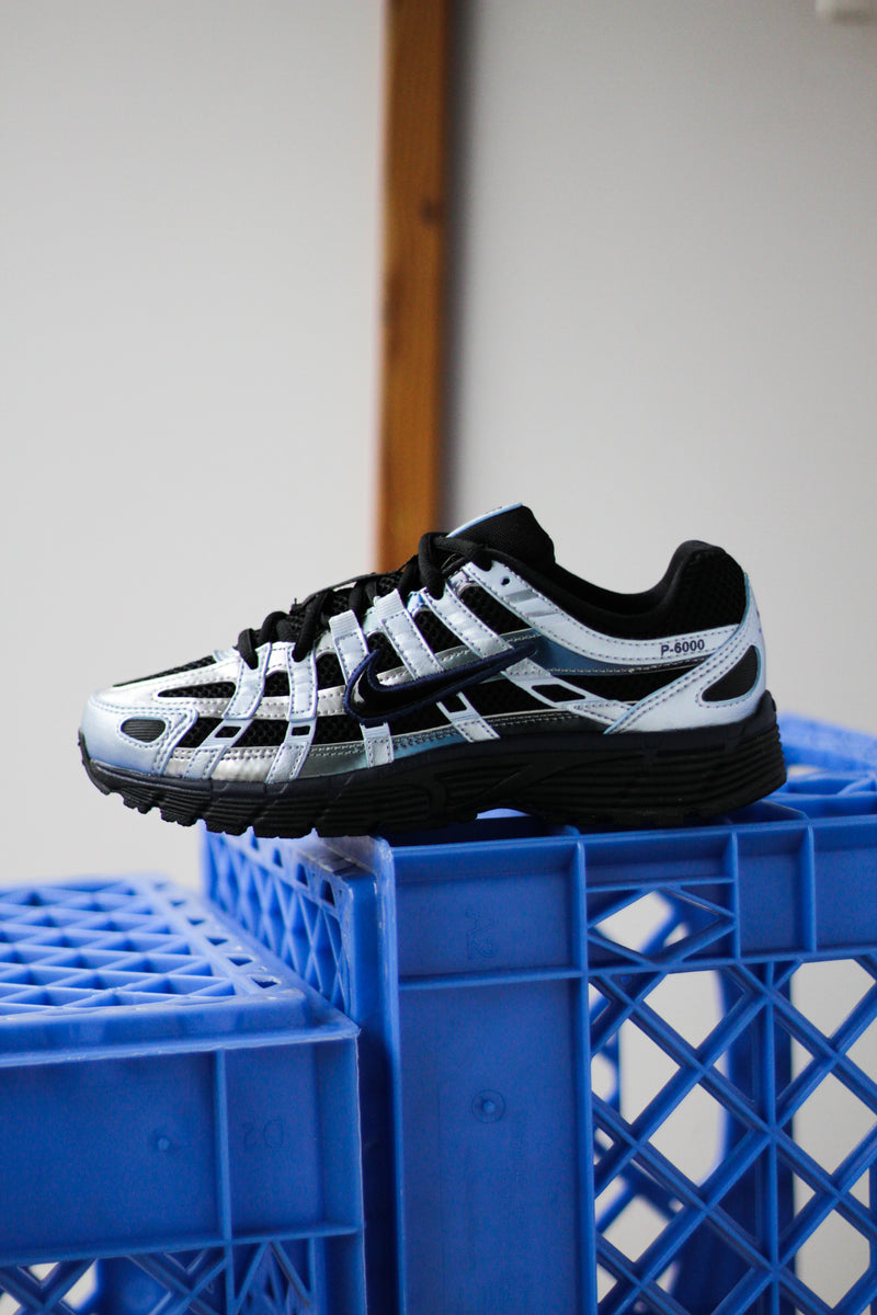 W NIKE P-6000 SE 