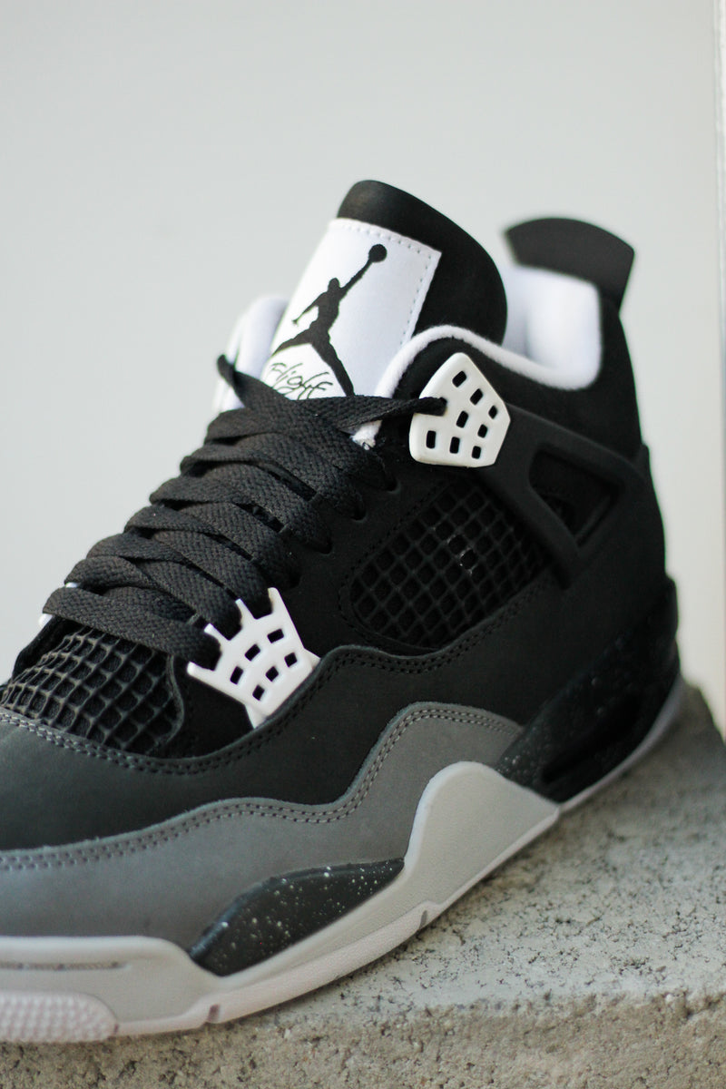 Air jordan 4 retro black deals