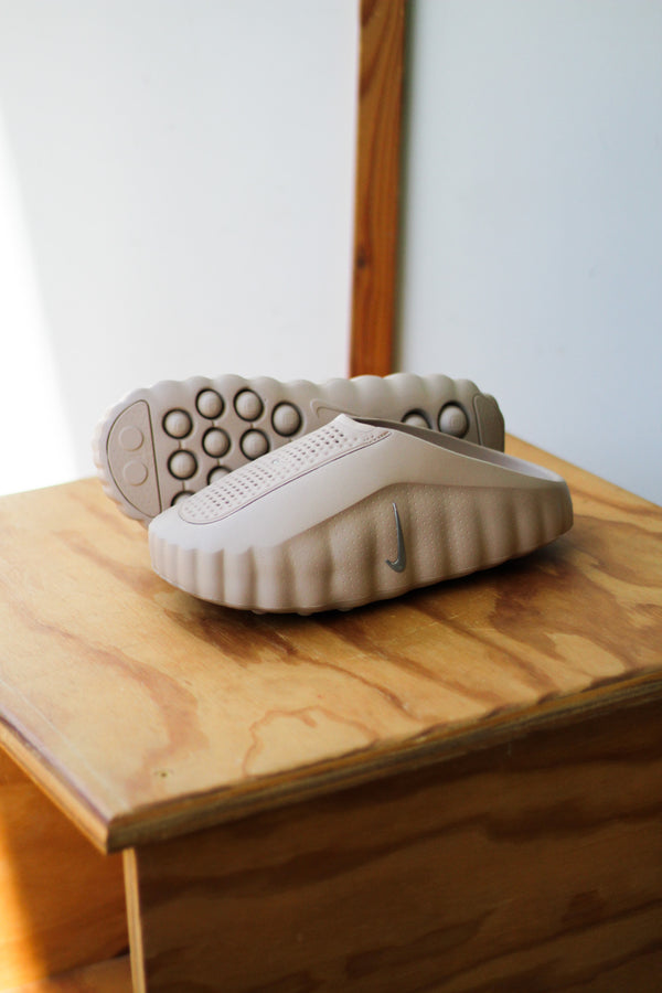 NIKE MIND 001 