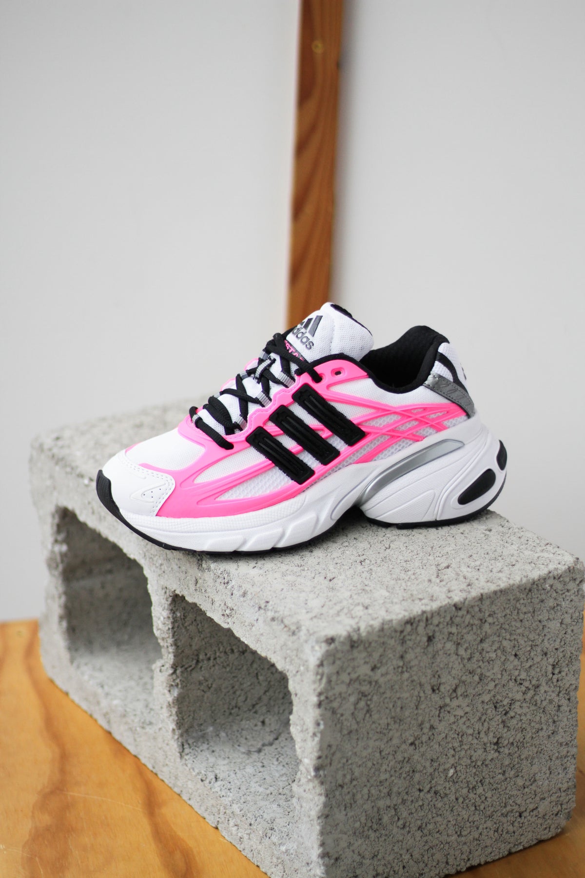 W ADIDAS ADISTAR CUSHION XLG 2.0 